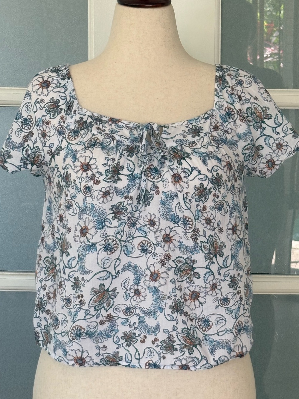 a.n.a Floral Peasant Top XS Boho Cottagecore 100% Cotton Tie Neck Blouse